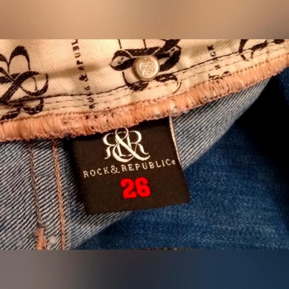 Rock & Republic distressed jeans - Picture 2 of 7